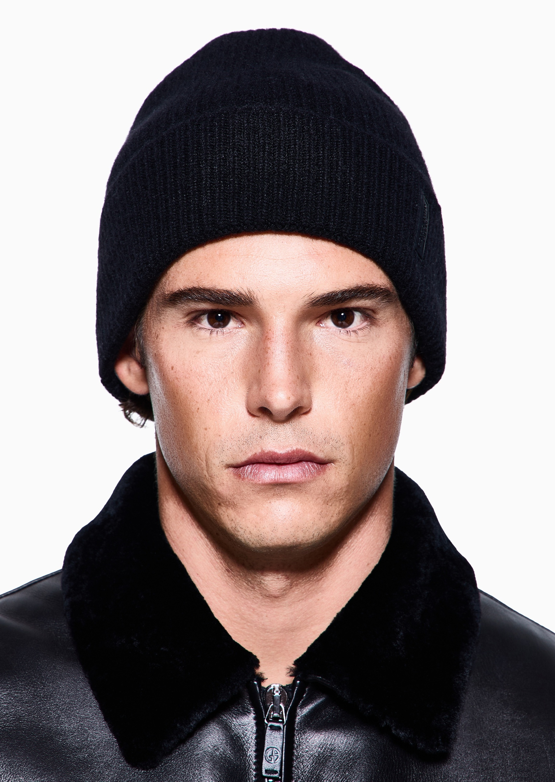 男士针织山羊绒针织帽| 帽子-男士| Giorgio Armani®中国官网