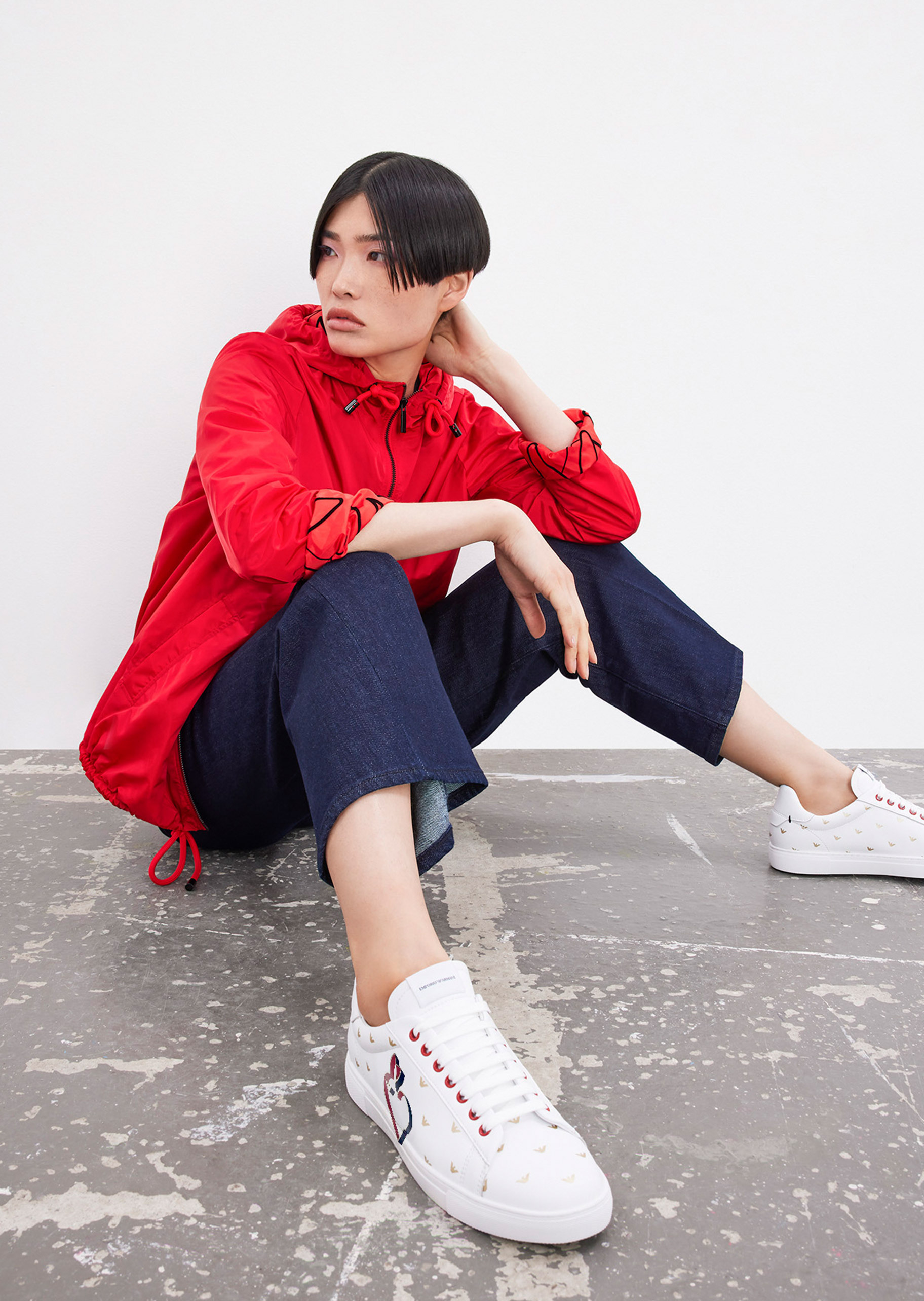 Emporio Armani 渐变玉兔印花休闲鞋