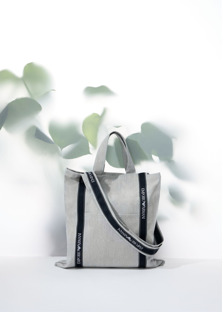 Emporio Armani 地球日礼盒帆布购物包