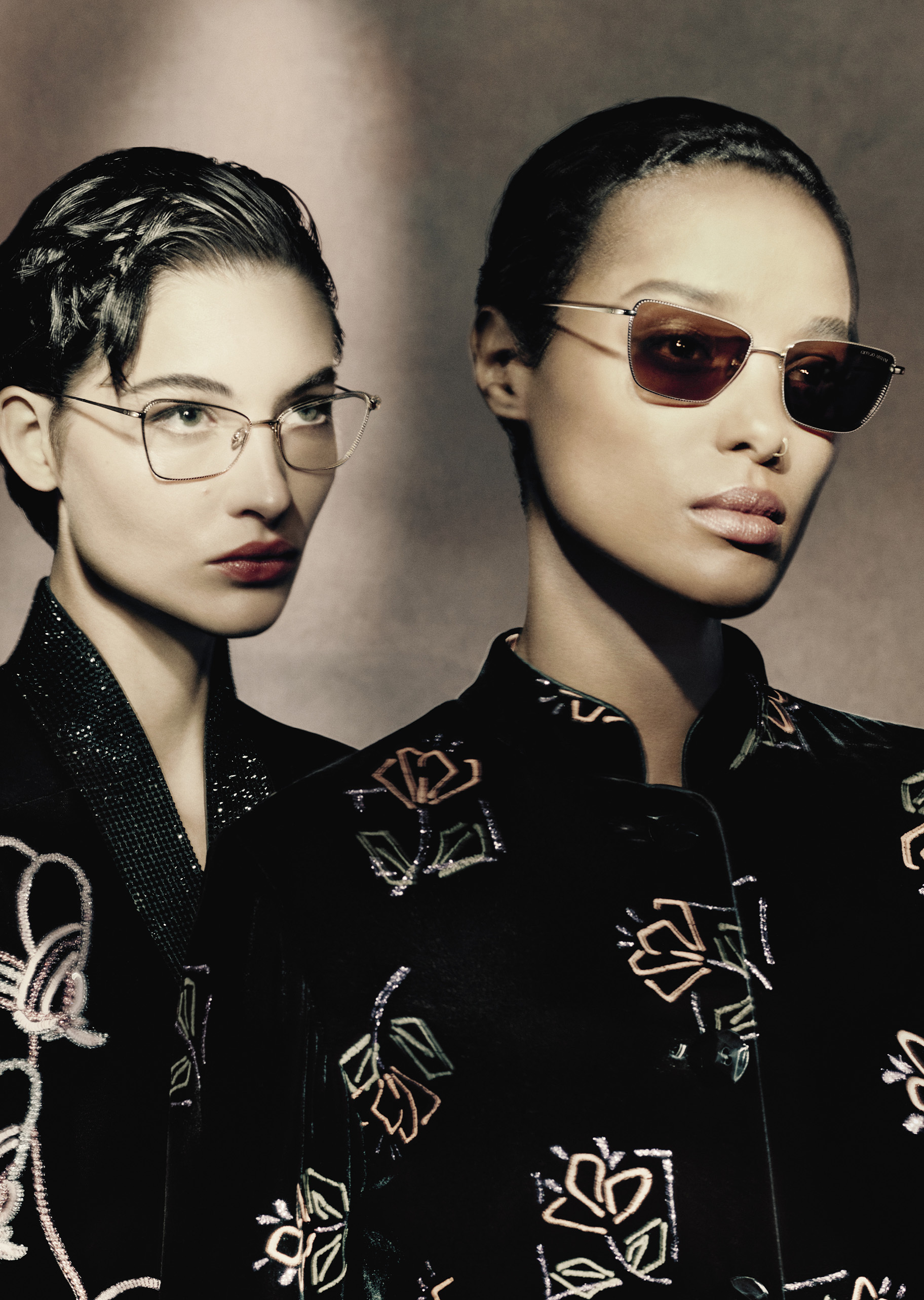 Giorgio Armani 女士优雅时尚锯齿边矩形金属细框太阳眼镜