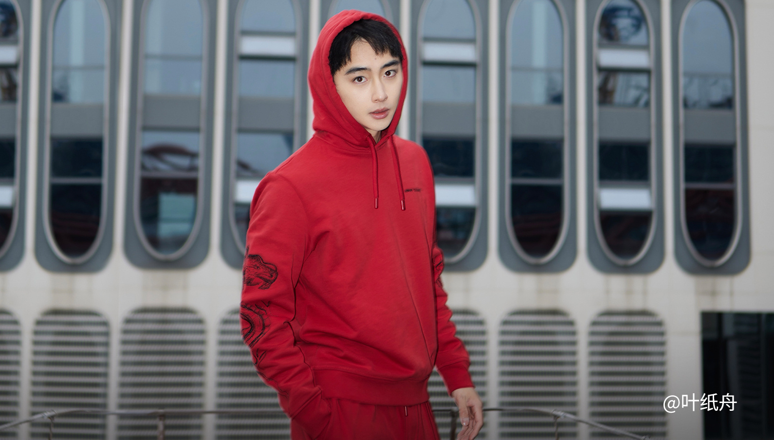 ARMANI EXCHANGE AX 龙年限定系列丨Armani Exchange®中国官网