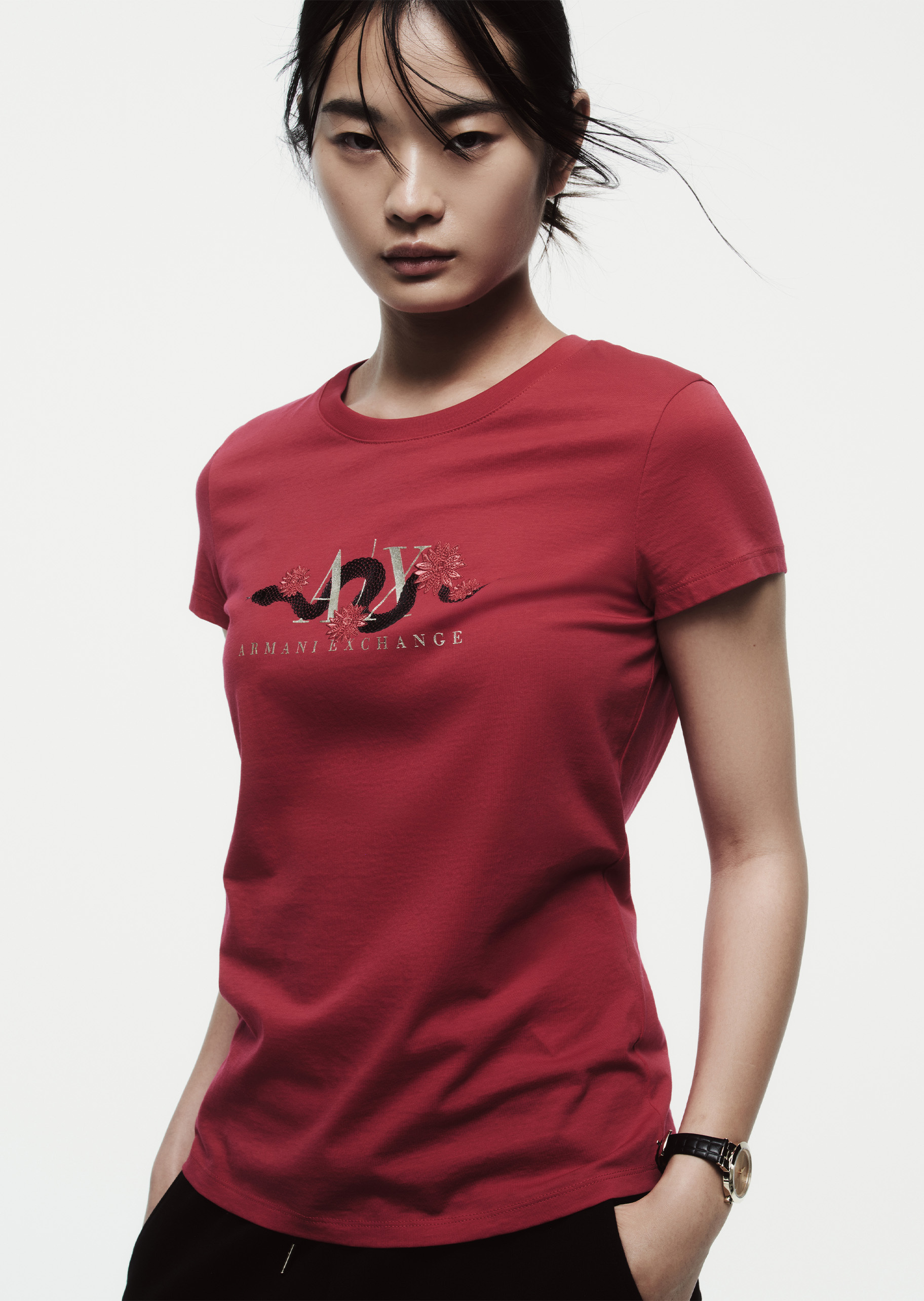 ARMANI EXCHANGE 蛇年限定女士全棉修身短袖圆领刺绣红色T恤