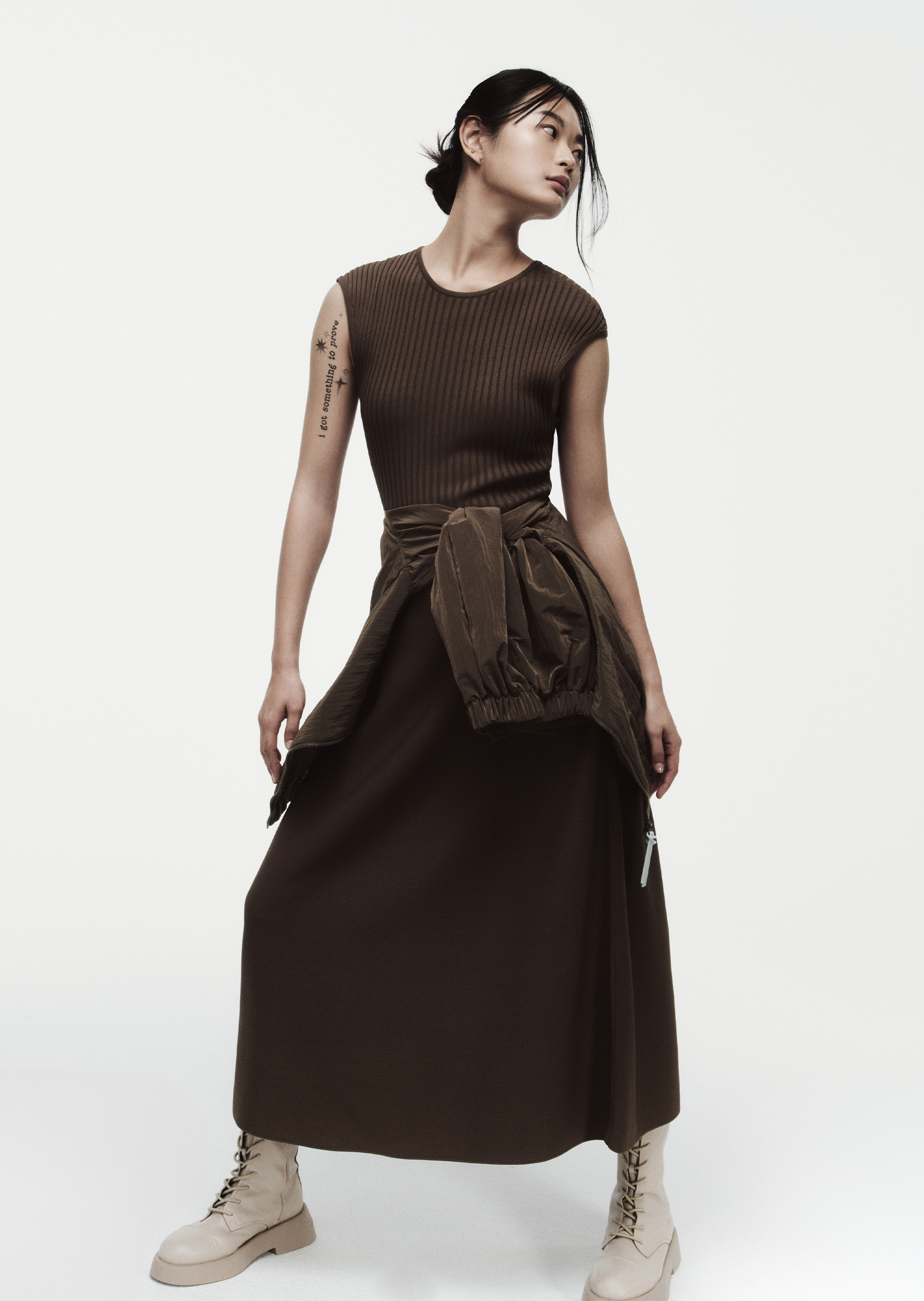ARMANI EXCHANGE 女士修身无袖中长款圆领纯色连衣裙