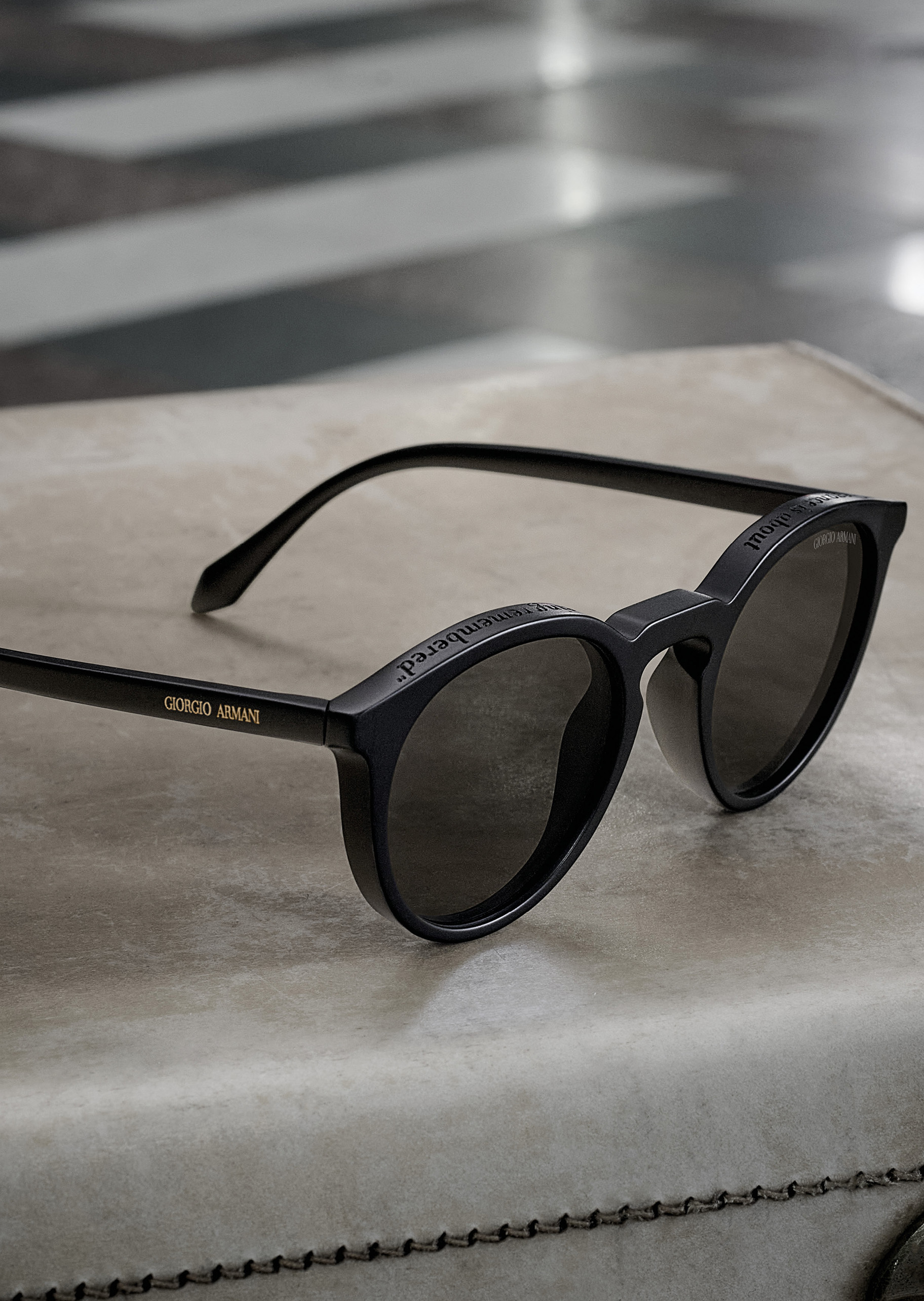 Giorgio Armani 男士圆形哑光边框时尚简约太阳眼镜