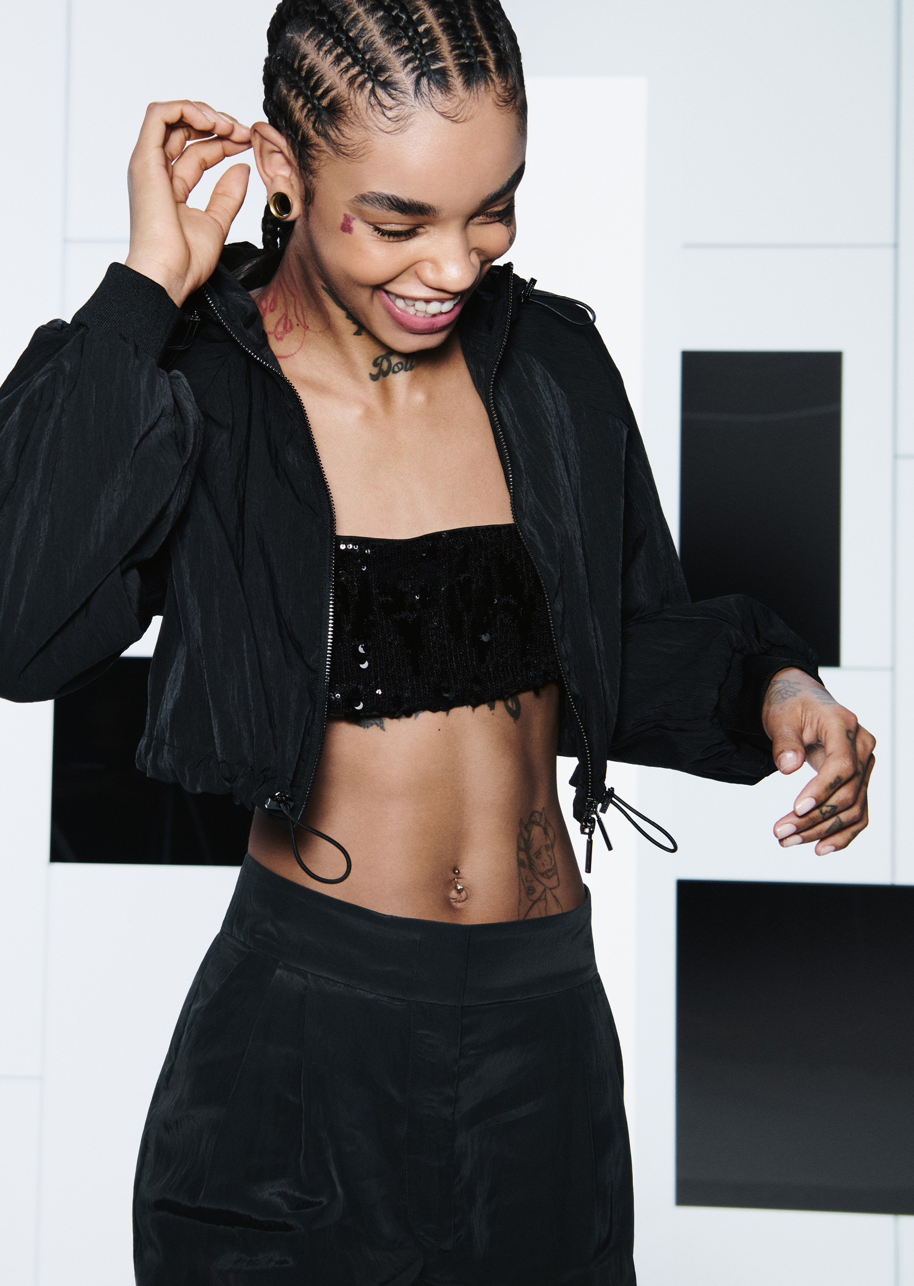 ARMANI EXCHANGE 女士灯笼袖短款连帽插肩抽绳下摆夹克