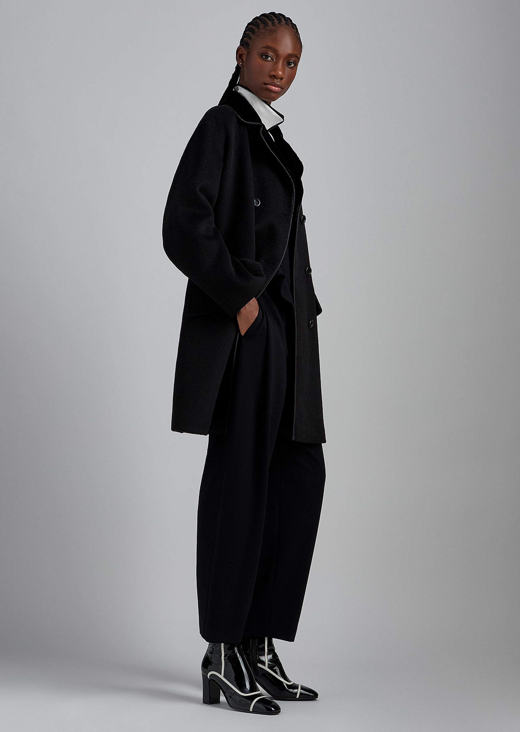 Emporio Armani 女士弹力宽松九分直筒纯色休闲裤