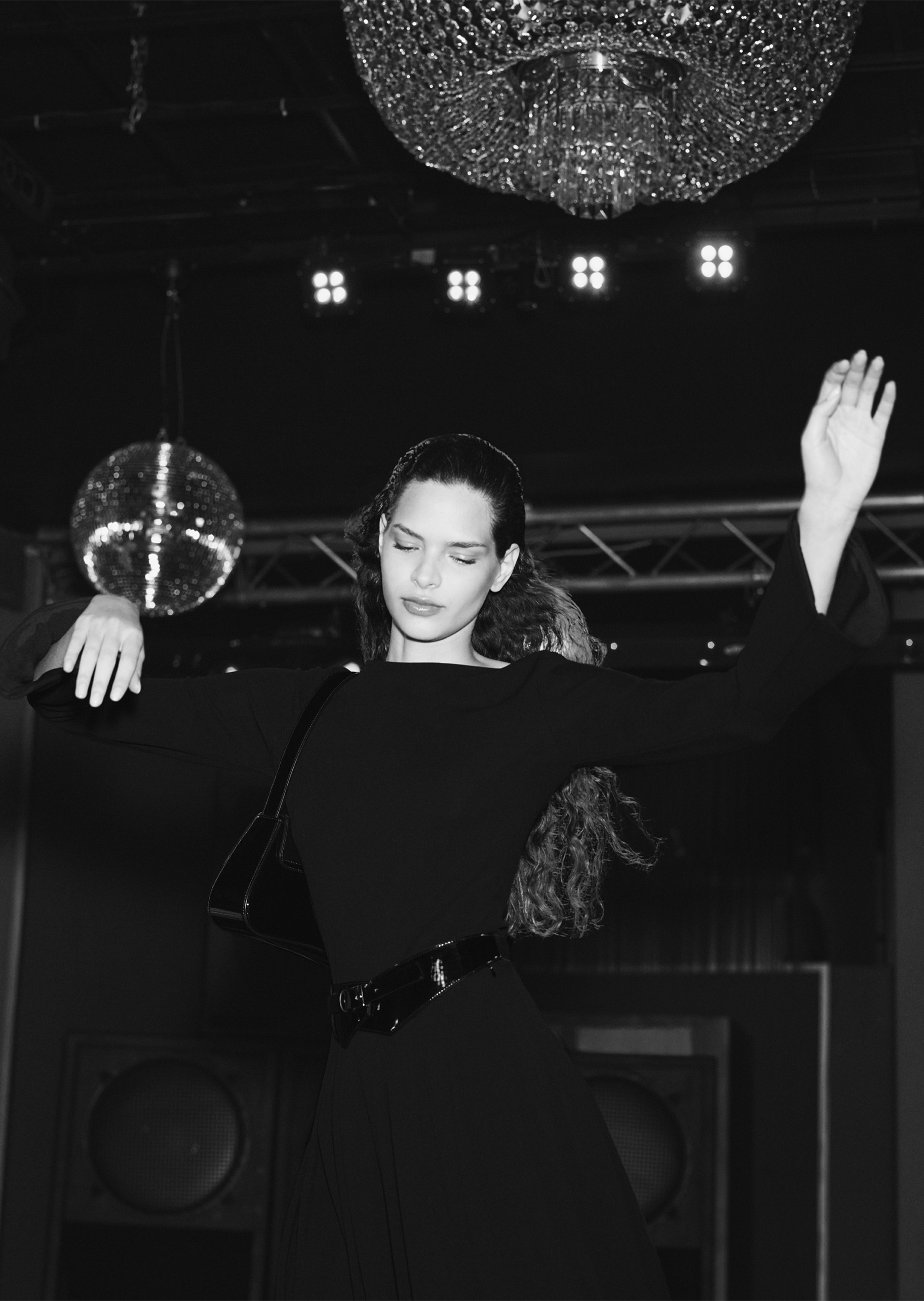 Emporio Armani 女士翻盖Hobo可调节肩带手提单肩包