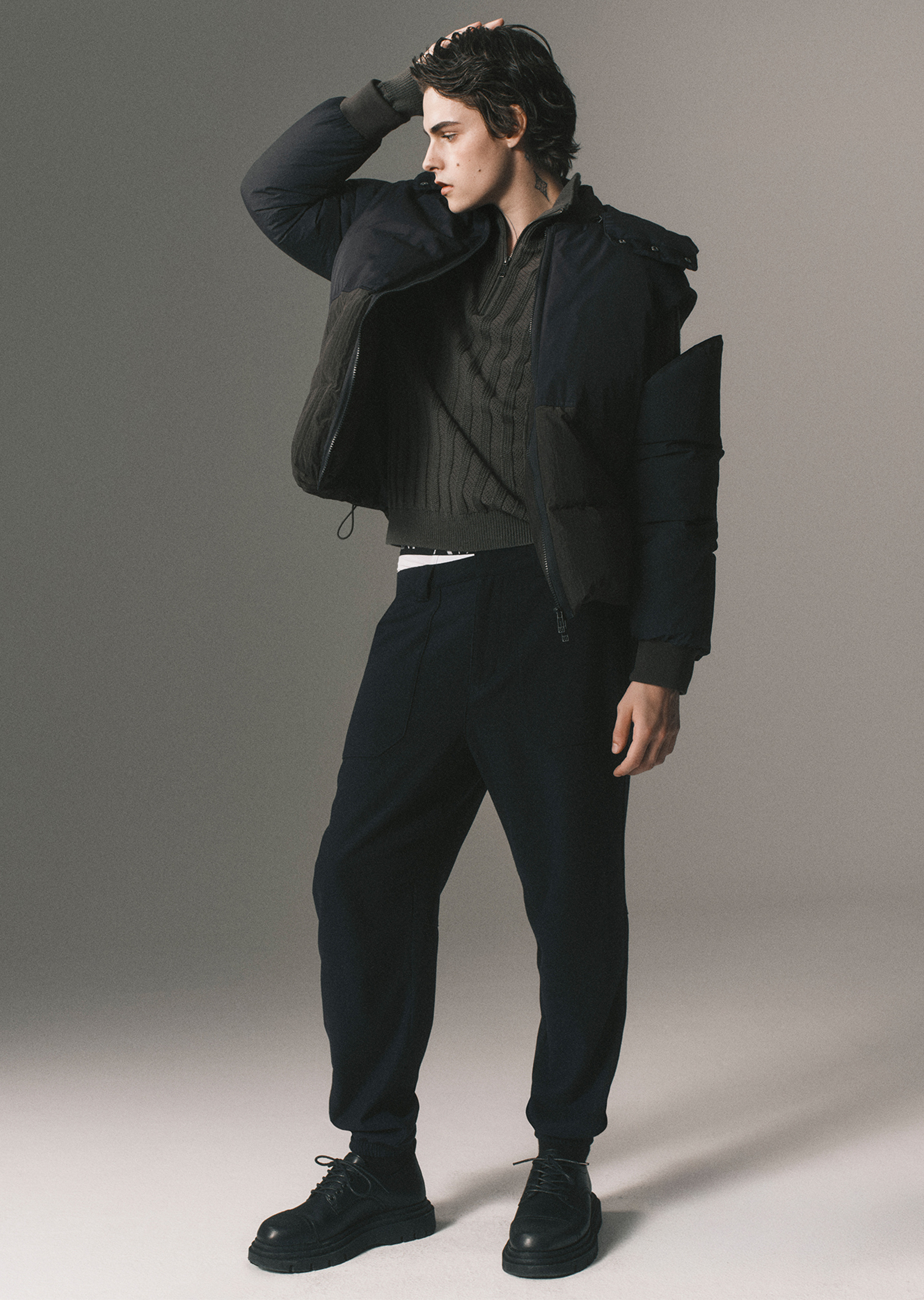 男士低帮圆头厚底休闲纯色系带鞋