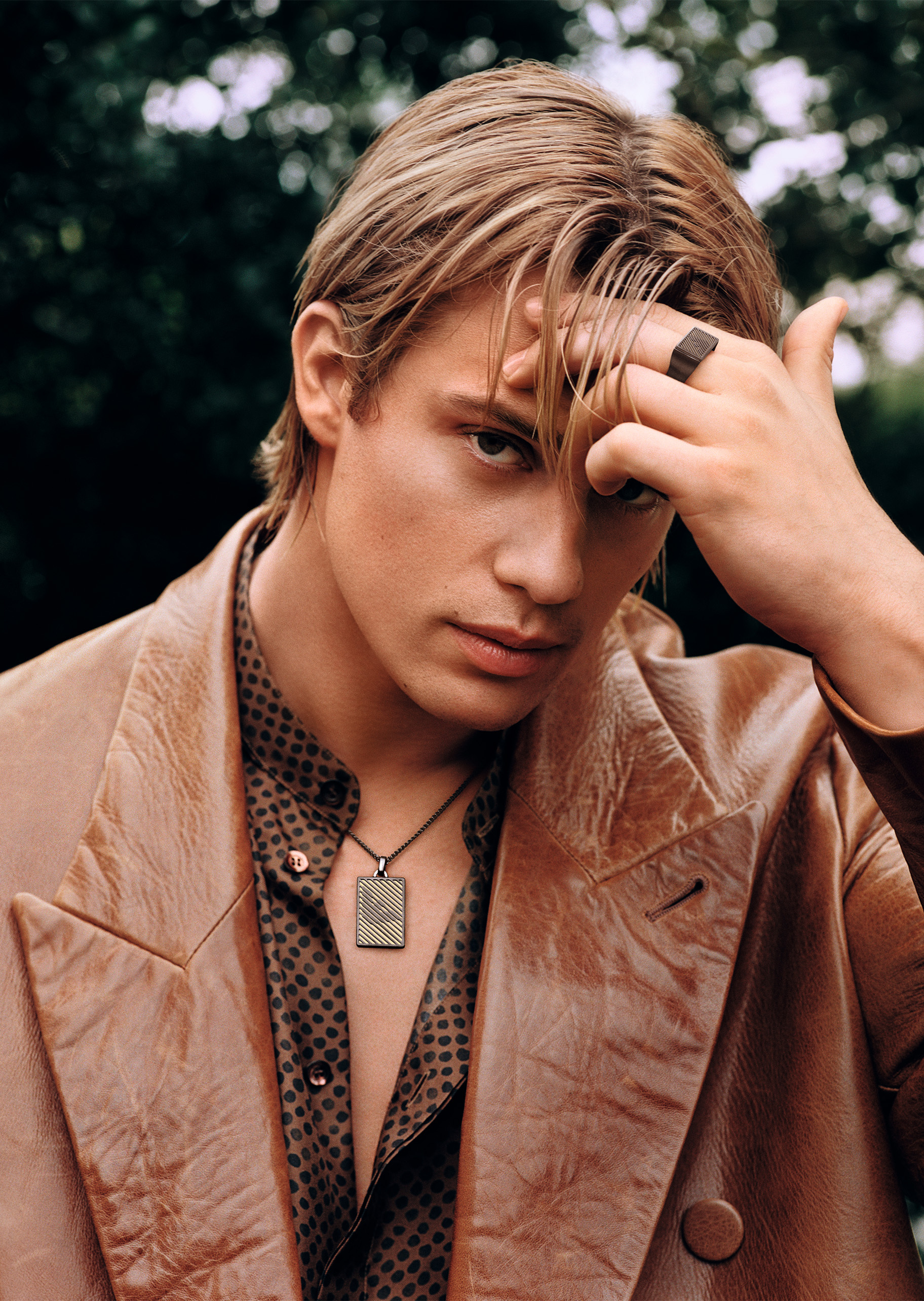 Emporio Armani 男士钢质矩形条纹镂空鹰标吊牌龙虾扣项链