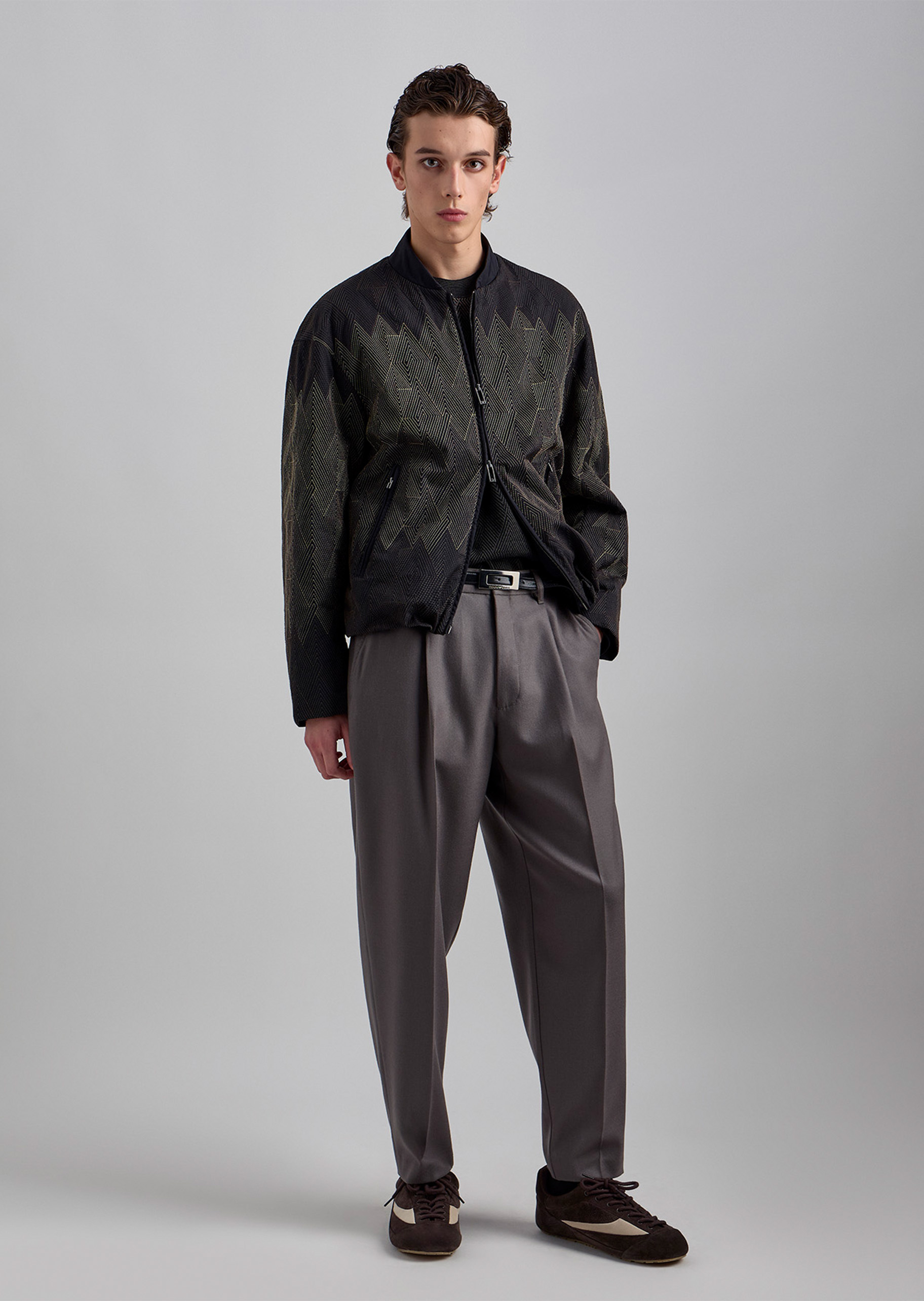 Emporio Armani 男士短款轻薄长袖棒球领通体刺绣棉服