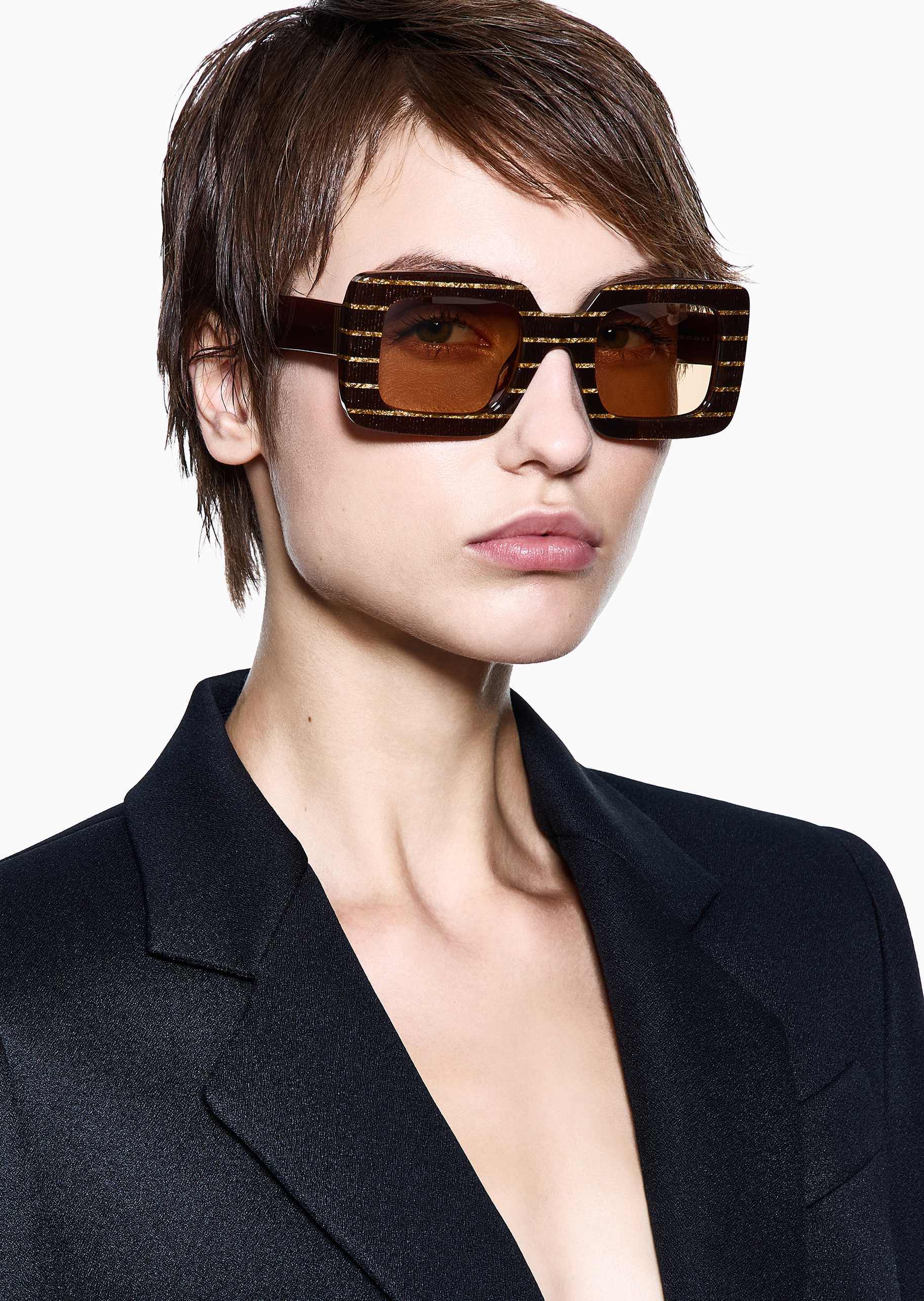 Giorgio Armani 女士方形粗框加宽镜腿条纹太阳眼镜