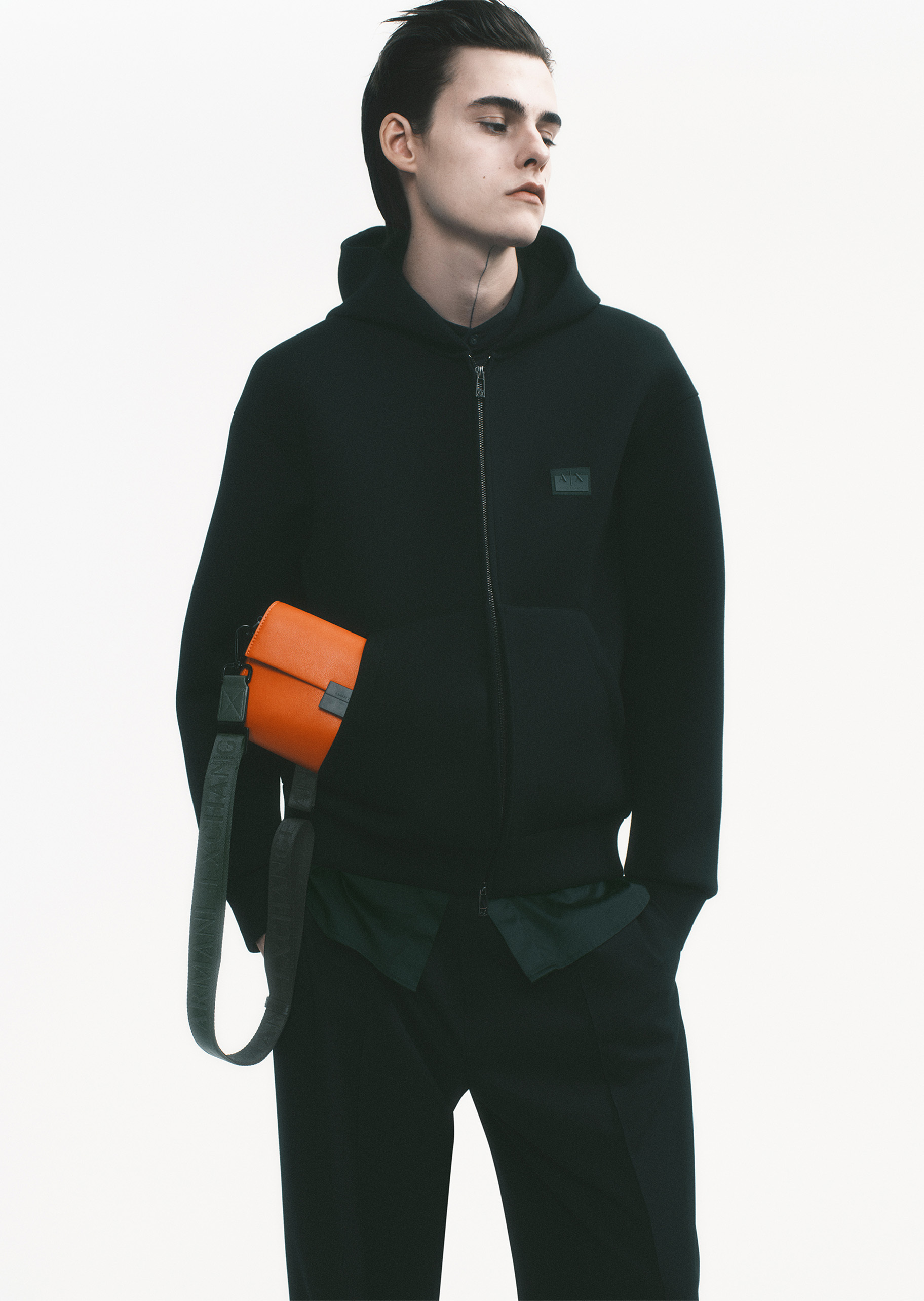 ARMANI EXCHANGE 男士运动风休闲通勤单肩斜挎邮差包