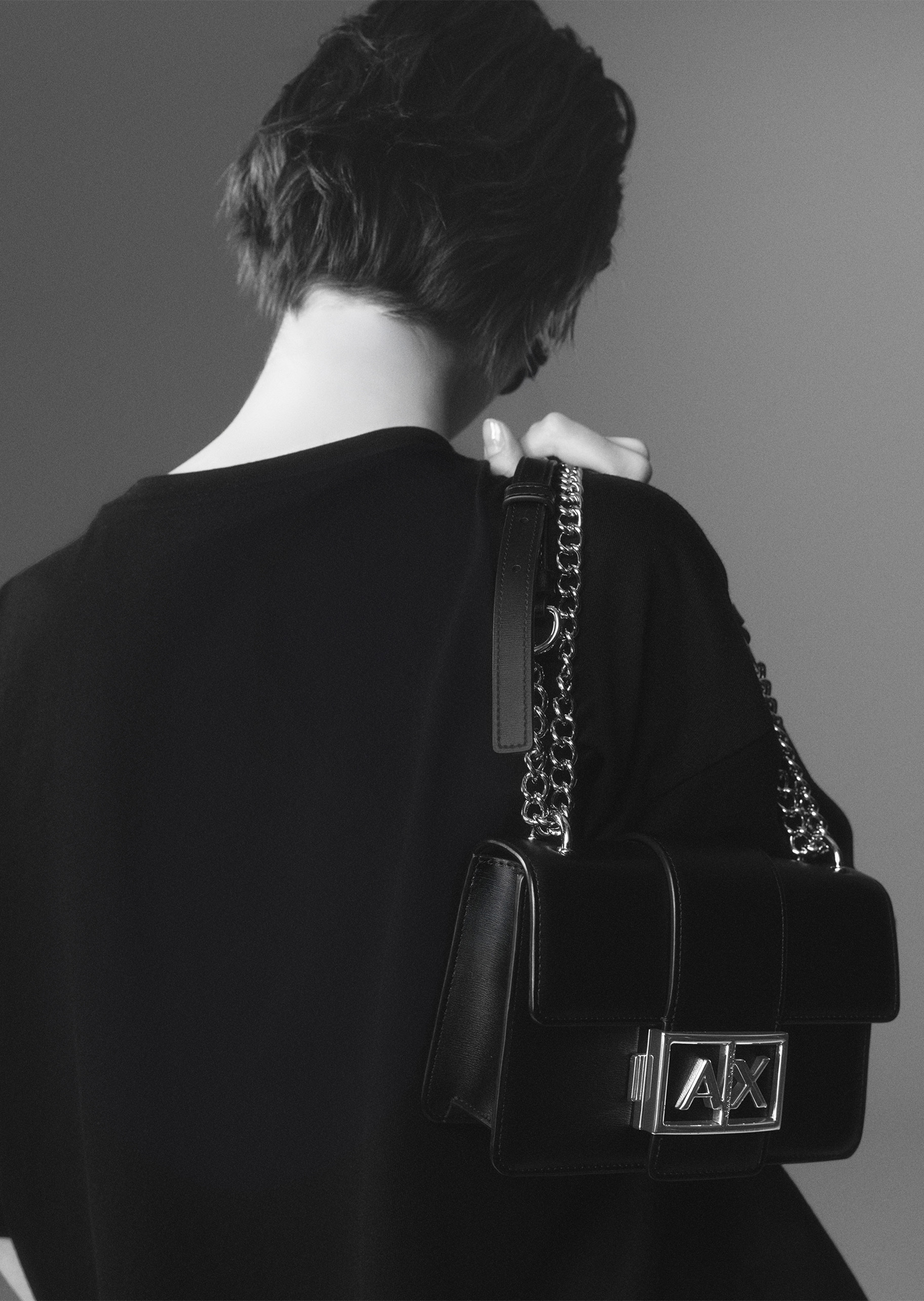 ARMANI EXCHANGE 女士商务通勤小号单肩斜挎邮差包