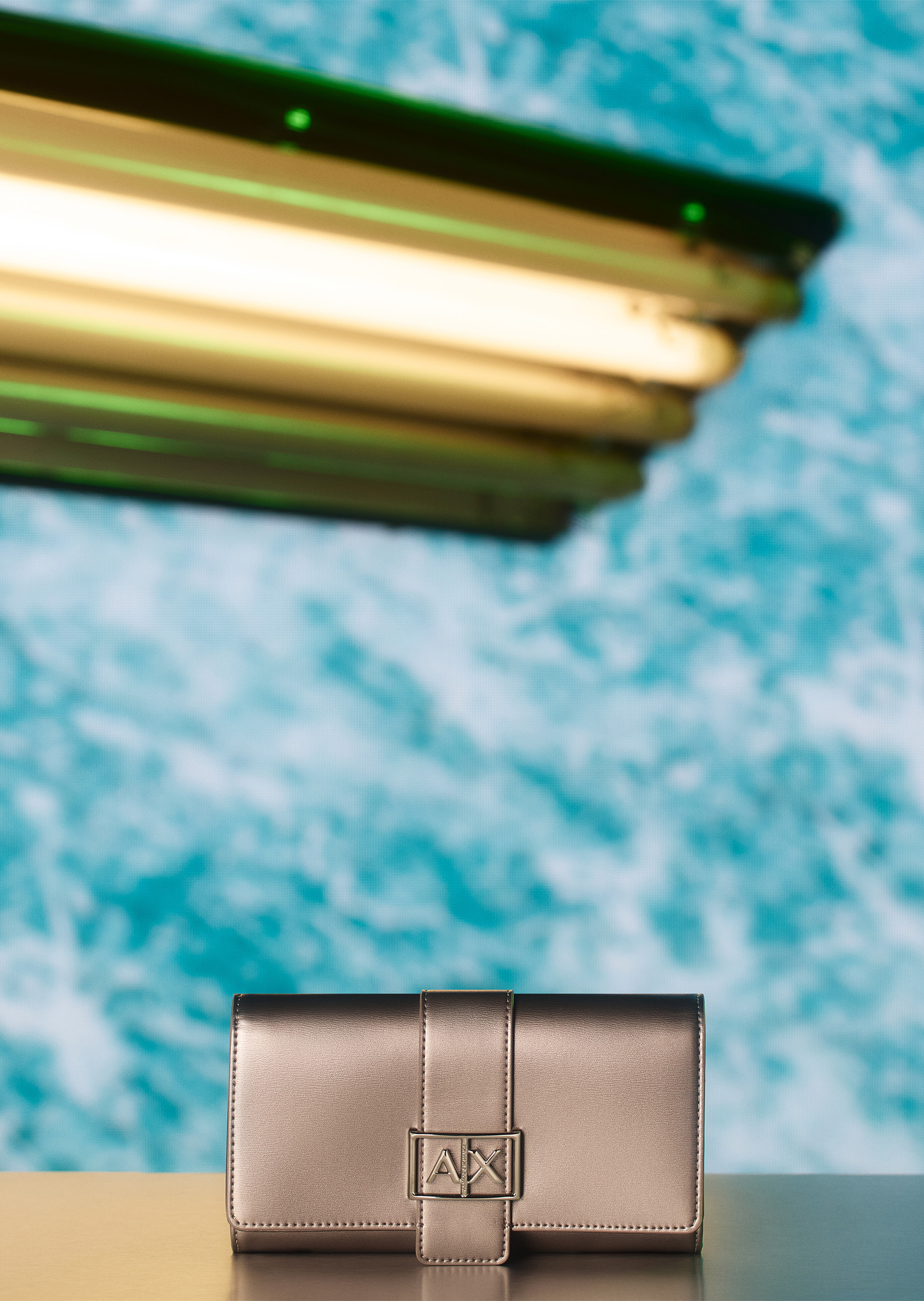 ARMANI EXCHANGE 女士多卡位单肩斜挎翻盖长款钱包卡包