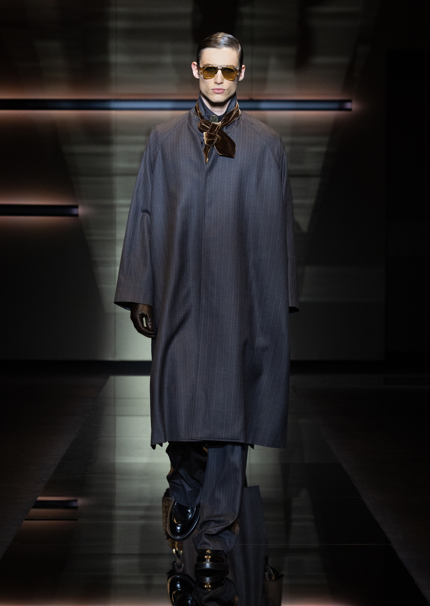 Emporio Armani 男士秀场同款商务通勤牛毛皮复古风乐福鞋