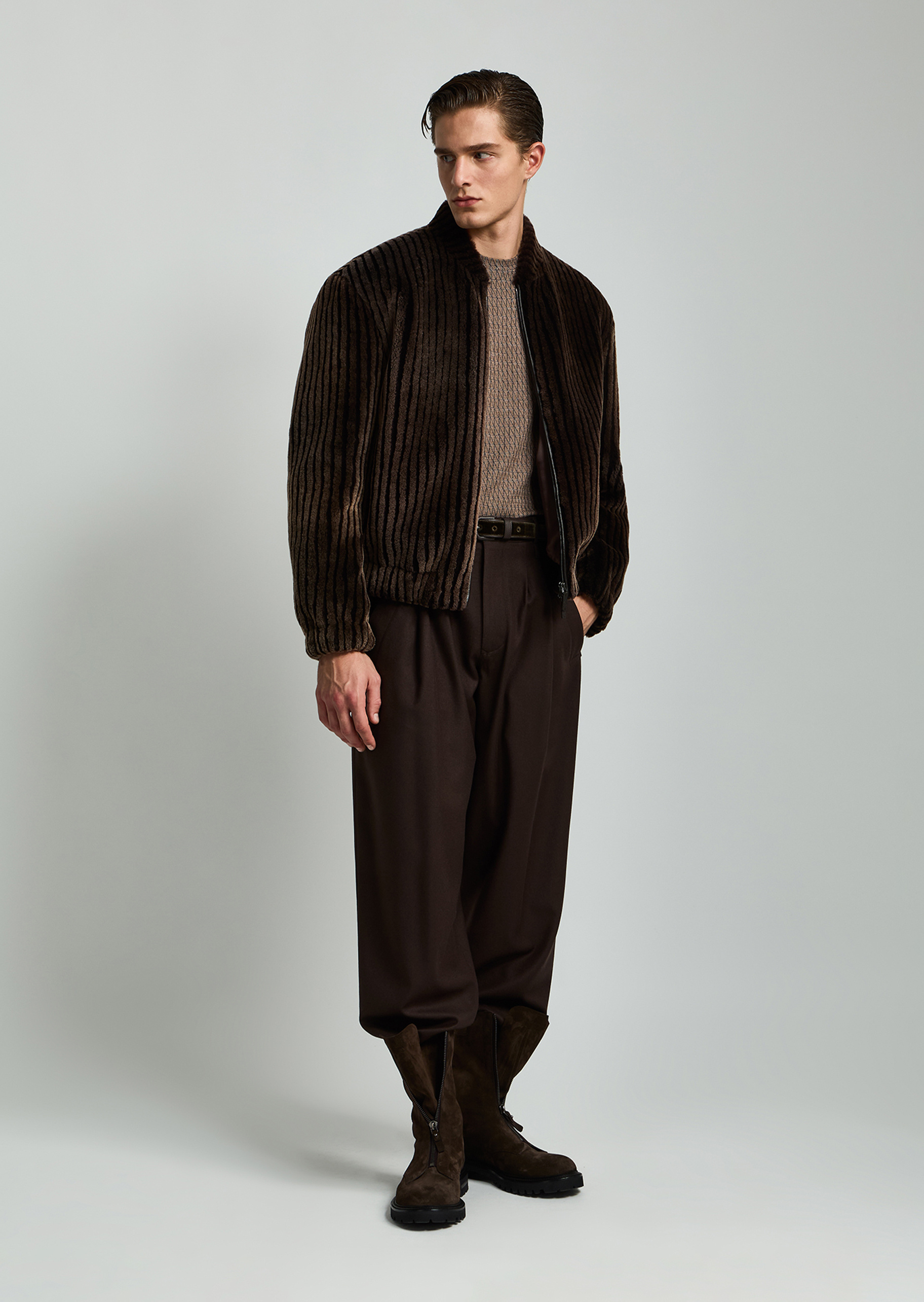 Giorgio Armani 男士重磅合身短袖圆领正肩提花T恤