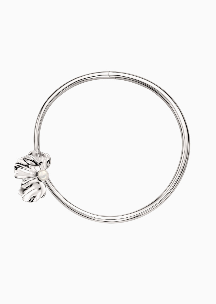 Emporio Armani 女士立体花瓣珍珠镶嵌卡扣开合项链